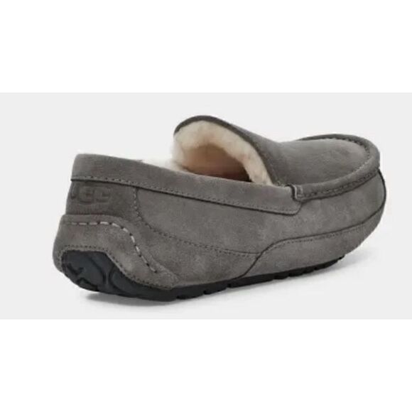 Ugg Ascot Slipper in Grey NWOB Size 17 main image 10